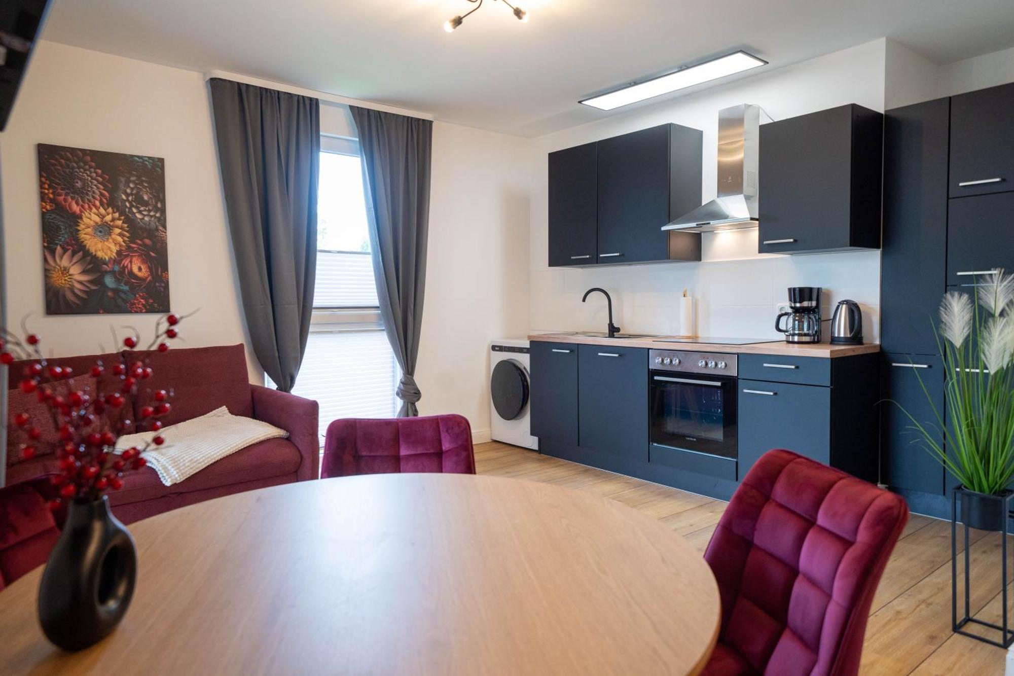 Moebliertes Wohnen - Nina Apartment รอสต็อค ภายนอก รูปภาพ